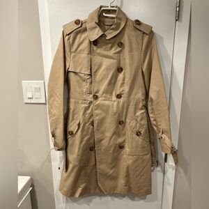 Women’s M/L trench coat.